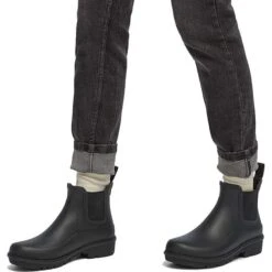FitFlop Womens Wonderwelly Chelsea Wellington Boots - Black -Shoe Sales Shop FitFlop WonderwellyShort Black 2 6