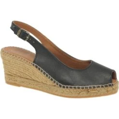 Toni Pons Womens Croacia Sandals - Black